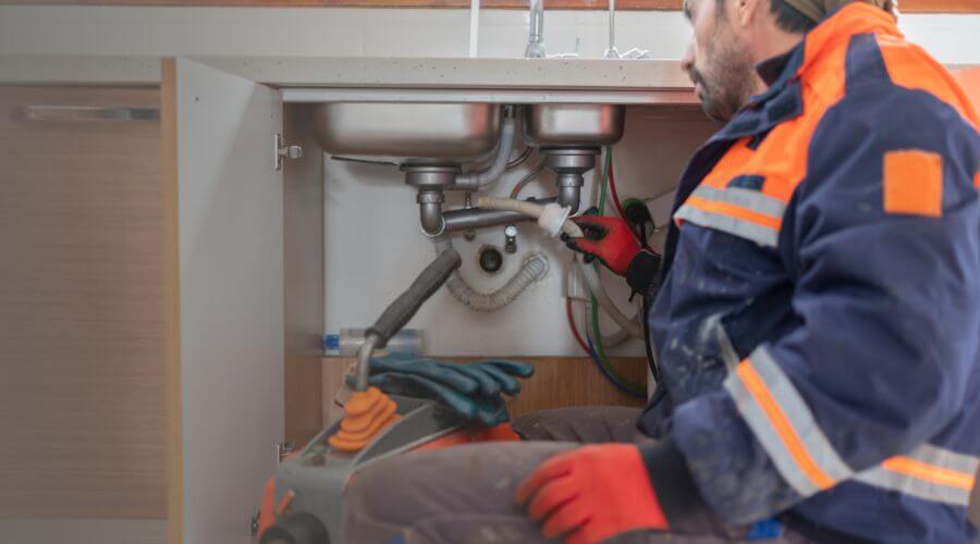 Professional tankless water heater installation services in Mellott, IN